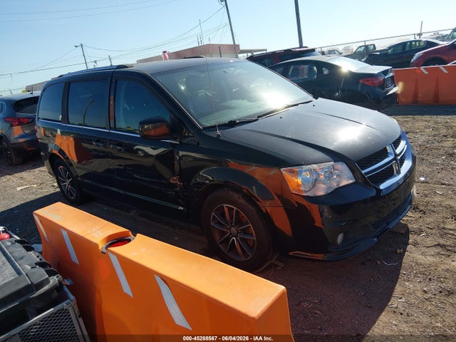 Salvage Dodge Grand Caravan Image
