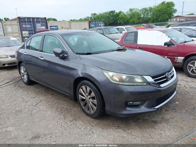 Salvage Honda Accord Image