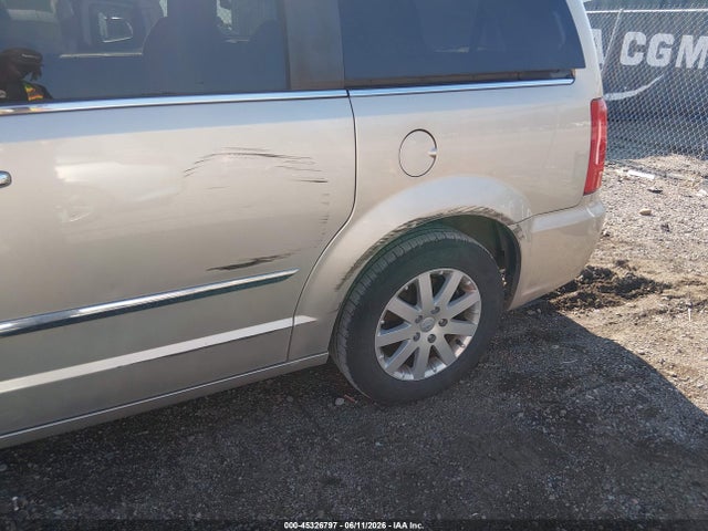 Chrysler Town & Country Touring