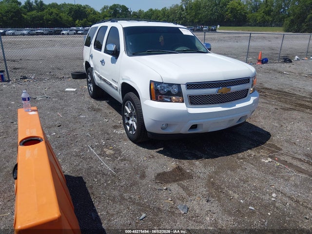 Salvage Chevrolet Tahoe Image