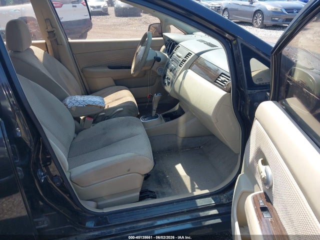 Nissan Versa 1.8sl