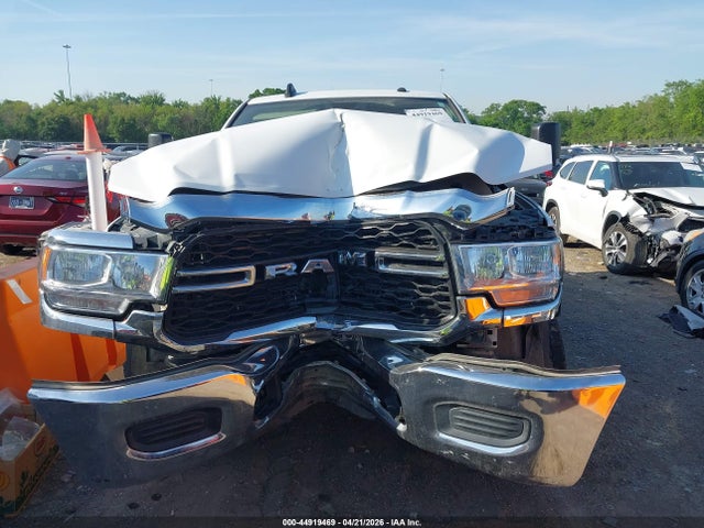 Ram 2500 Tradesman  4x4 6'4 Box