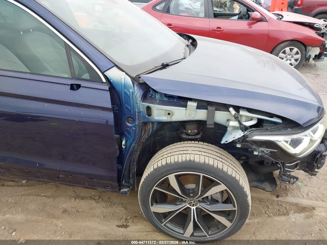 Volkswagen Tiguan 2.0t Sel R-line