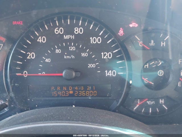 Nissan Titan Se