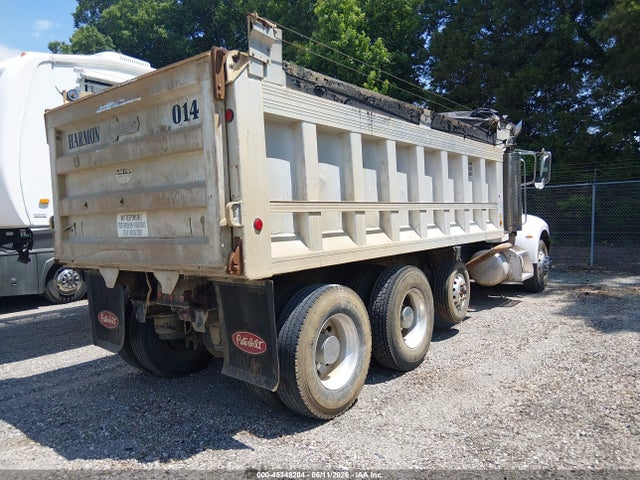 Peterbilt 335