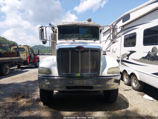 Peterbilt 335