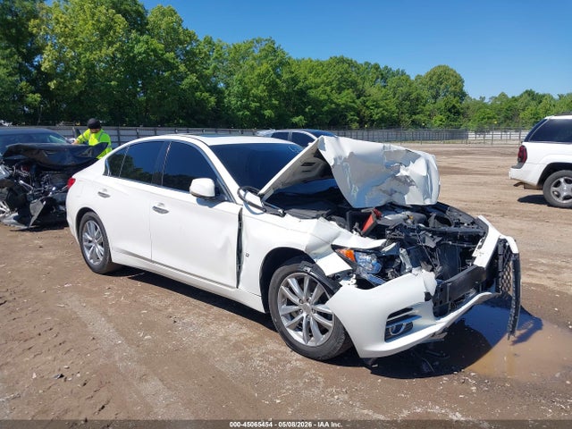 Salvage INFINITI Q50 Image