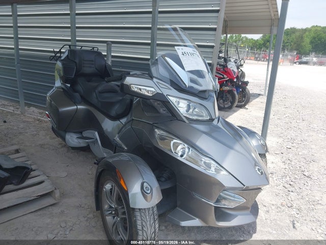 Salvage Can-Am Spyder Roadster Image