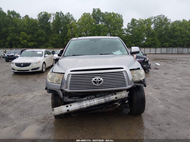 Toyota Tundra Limited 5.7l V8