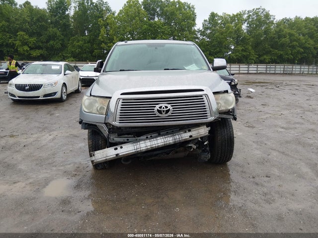 Toyota Tundra Limited 5.7l V8