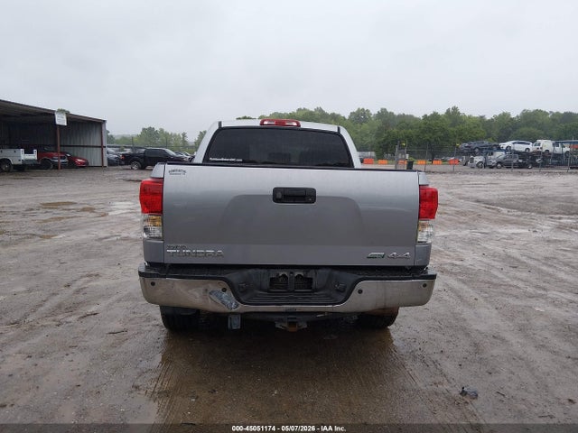 Toyota Tundra Limited 5.7l V8
