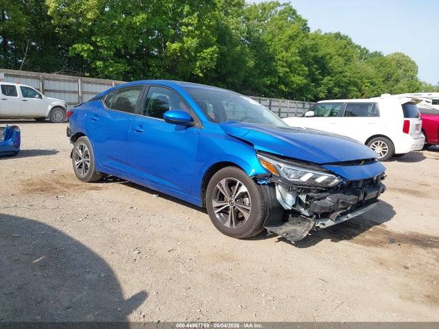 Salvage Nissan Sentra Image