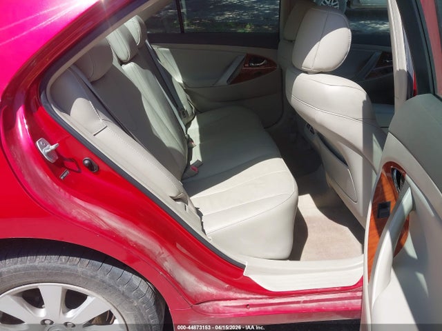 Toyota Camry Xle V6