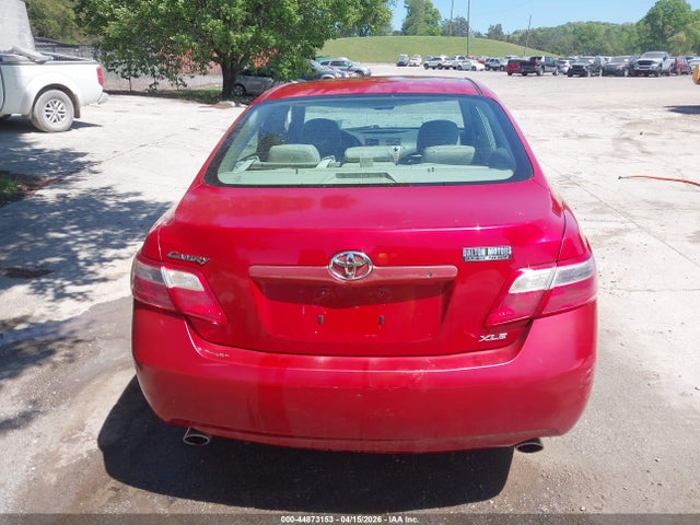 Toyota Camry Xle V6