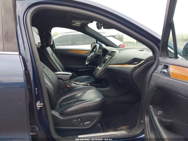 Lincoln MKC Select