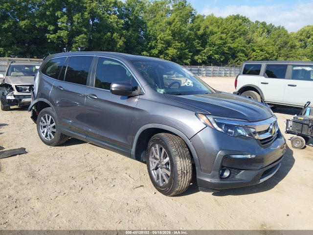 Salvage Honda Pilot Image