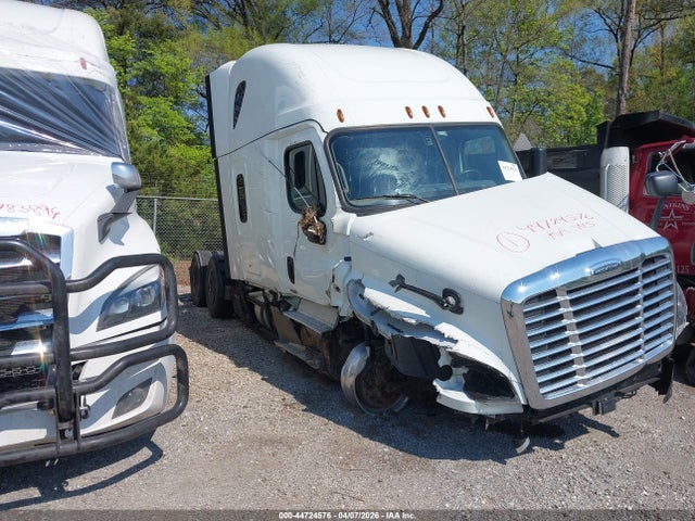 Freightliner Cascadia 125