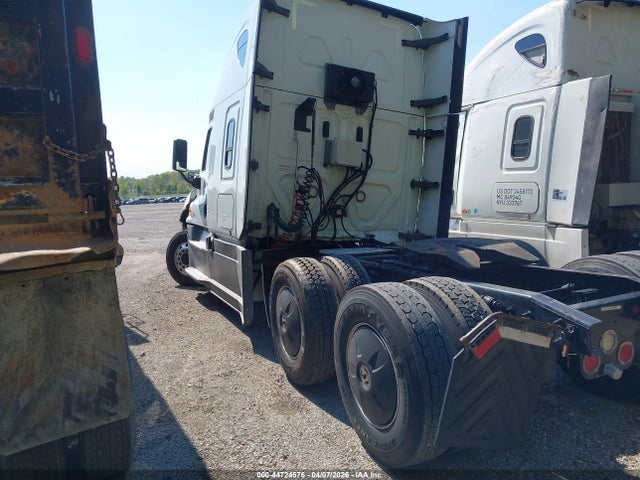 Freightliner Cascadia 125