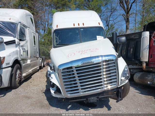 Freightliner Cascadia 125