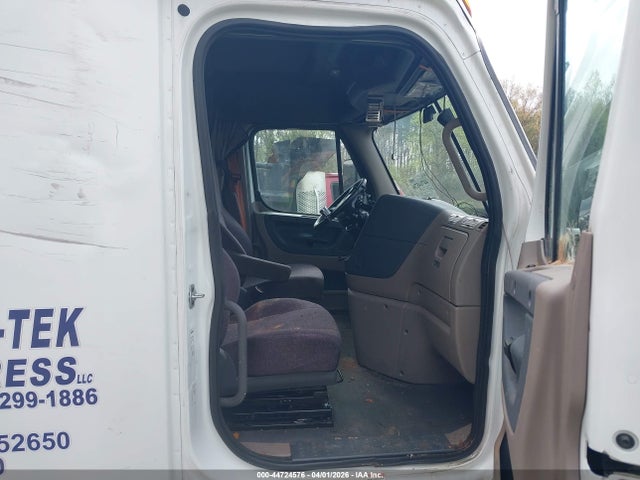 Freightliner Cascadia 125