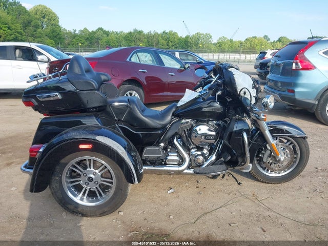 Harley-Davidson Flhtcutg Tri Glide Ultra