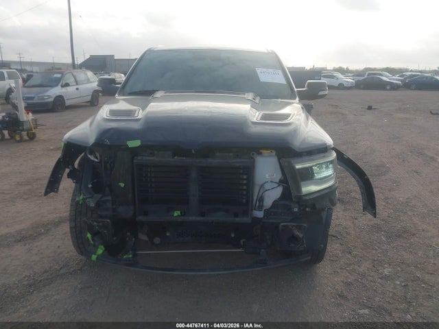 Ram 1500 Laramie  4x2 5'7 Box