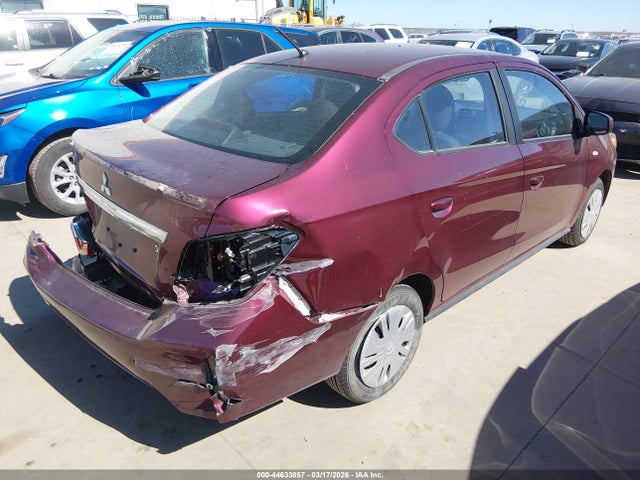 Mitsubishi Mirage Es