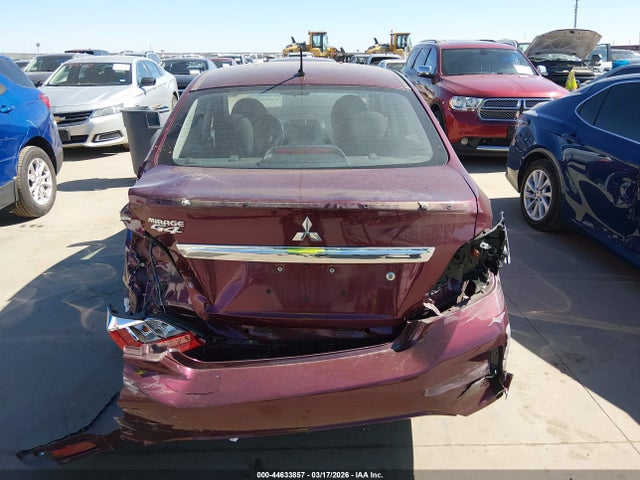 Mitsubishi Mirage Es