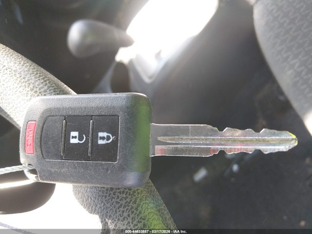 Mitsubishi Mirage Es