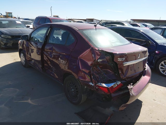 Mitsubishi Mirage Es
