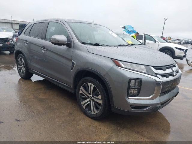 Salvage Mitsubishi Outlander Image