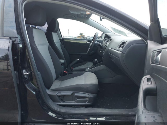 Volkswagen Jetta 1.4t S