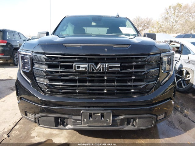 GMC Sierra 1500 4wd  Short Box Elevation With 3sb