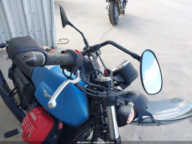 Moto Guzzi V7 Iii Stone