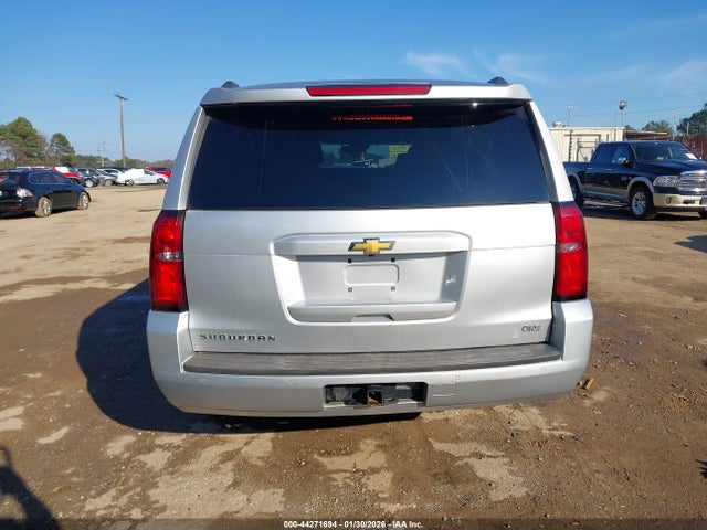 Chevrolet Suburban Lt