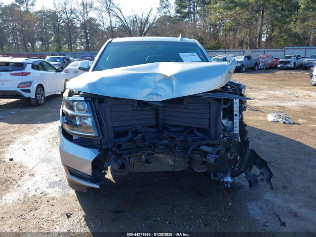 Chevrolet Suburban Lt