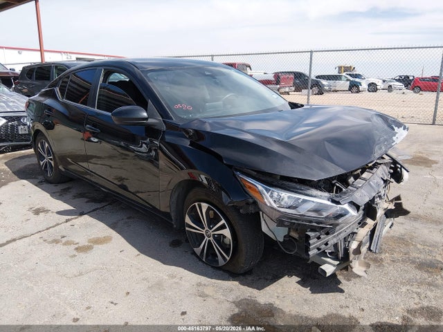 Salvage Nissan Sentra Image