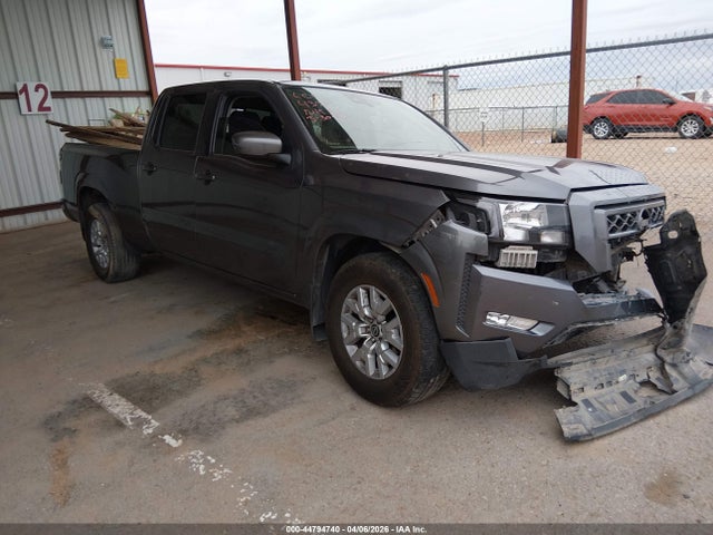 Salvage Nissan Frontier Image