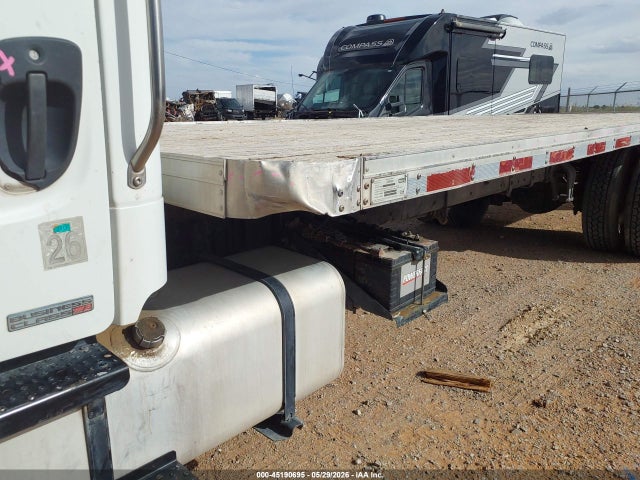 Freightliner M2 106 Medium Duty