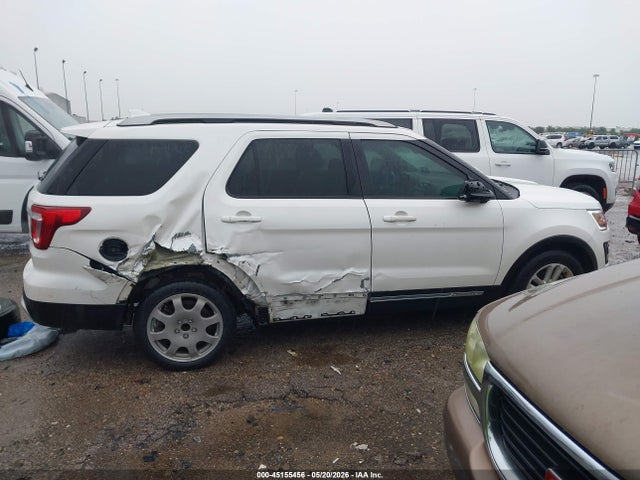 Ford Explorer Xlt