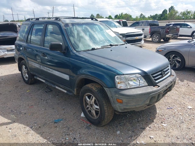 Salvage Honda CR-V Image