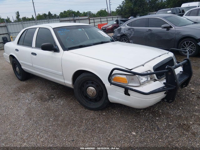 Salvage Ford Crown Victoria Image
