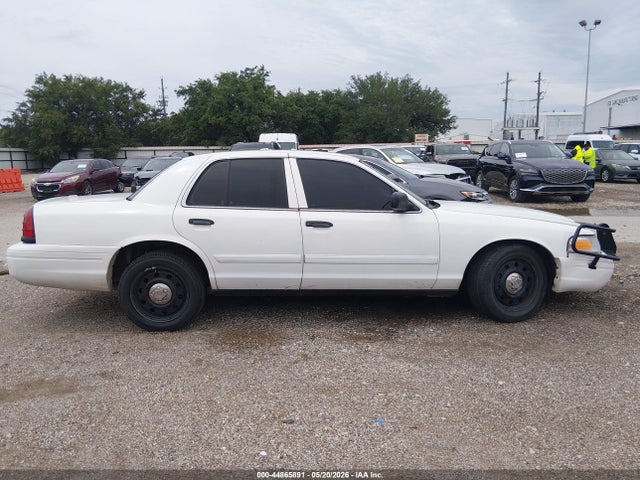 Ford Crown Victoria