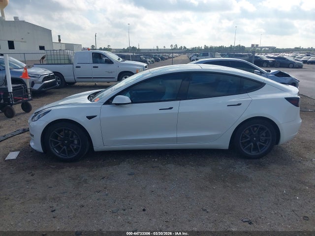 Tesla Model 3 Standard Range Plus Rear-wheel Drive