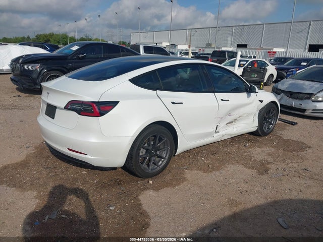 Tesla Model 3 Standard Range Plus Rear-wheel Drive