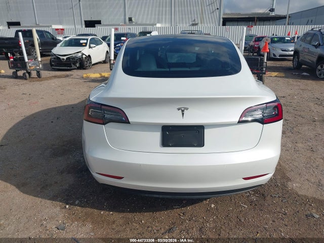 Tesla Model 3 Standard Range Plus Rear-wheel Drive