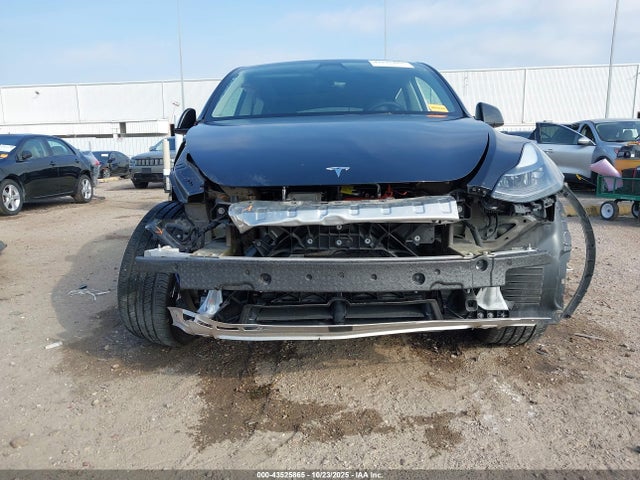 Tesla Model Y Rwd