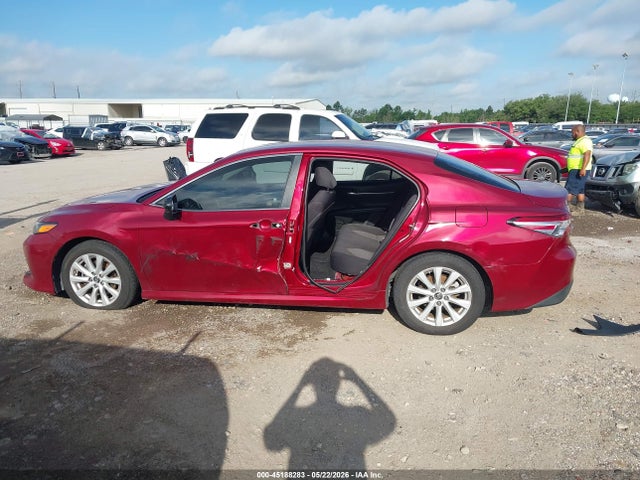 Toyota Camry Le