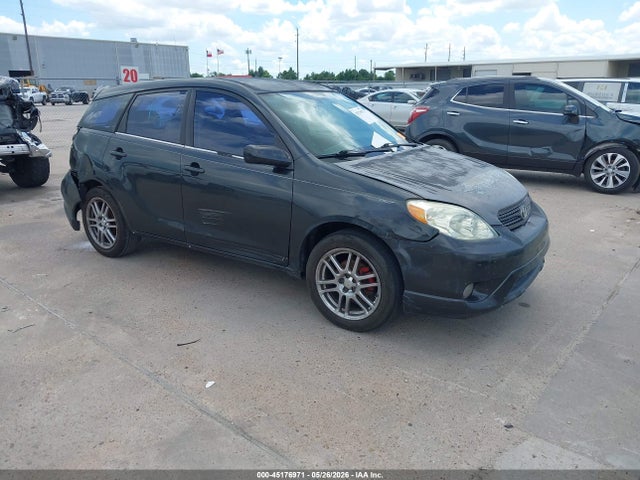 Salvage Toyota Matrix Image