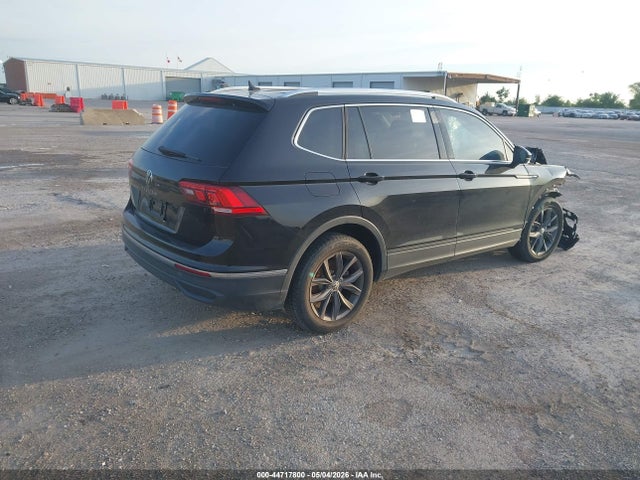 Volkswagen Tiguan 2.0t Se